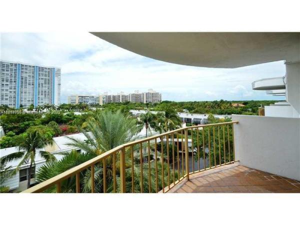 Cape Florida Club, 210 Sea View Dr #608, Key Biscayne, Florida 33149, image 1