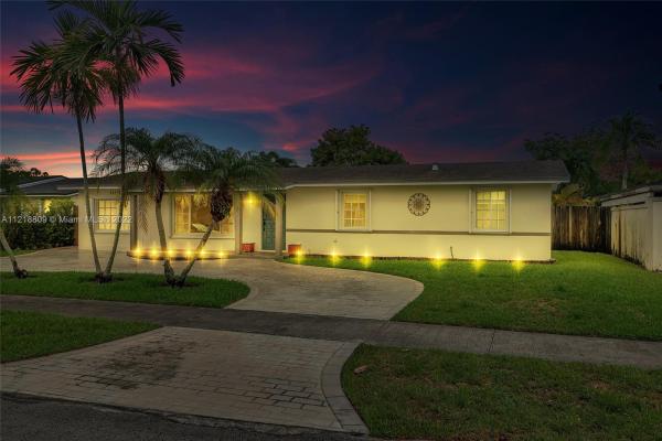 Winston Park, 13341 SW 78th St, Kendale Lakes, Florida 33183, image 2