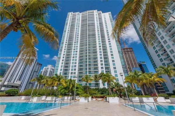 Icon Brickell Tower 3, 485 Brickell Ave #2504, Miami, Florida 33131, image 1