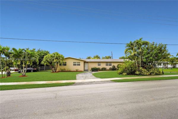 Herman Hills, 17400 SW 89th Ct, Palmetto Bay, Florida 33157, image 1