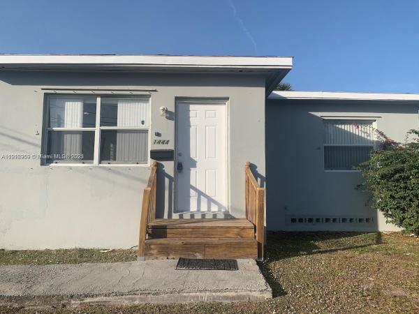 Acrehome Park, 1444 W 28th St, Riviera Beach, Florida 33404, image 2