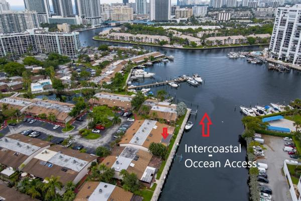 Harbourwood Villas, 2645 S Parkview Dr #2645, Hallandale Beach, Florida 33009, image 1