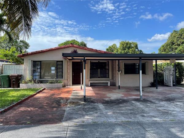 Racewood, 566 W 44th Pl, Hialeah, Florida 33012, image 1