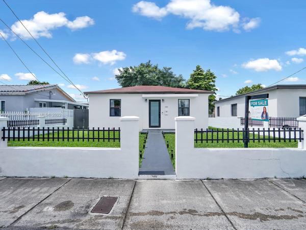 Grapeland Heights, 3250 NW 17th St, Miami, Florida 33125, image 2