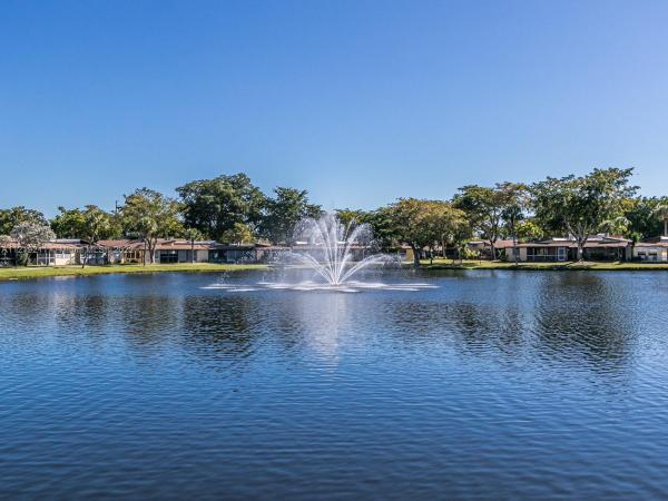 Villas At Carriage Hills Lakeside, 200 Berkley Rd #123, Hollywood, Florida 33024, image 2