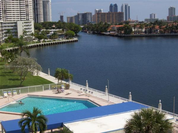 Point East, 3010 Marcos Dr #R614, Aventura, Florida 33160, image 1