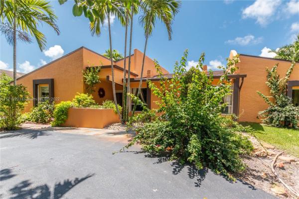 Briarwood Estates, 7940 SW 173rd Ter, Palmetto Bay, Florida 33157, image 1