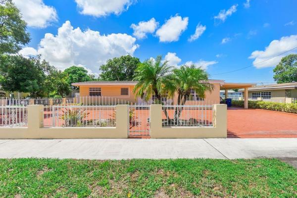 Lake Stevens Estates At Carol City, 5460 NW 176th St, Miami Gardens, Florida 33055, image 1
