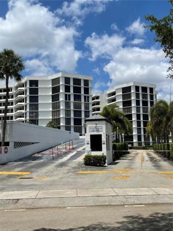 Towers Of Kendale Lakes, 13953 N Kendale Lakes Cir #506B, Kendale Lakes, Florida 33183, image 1