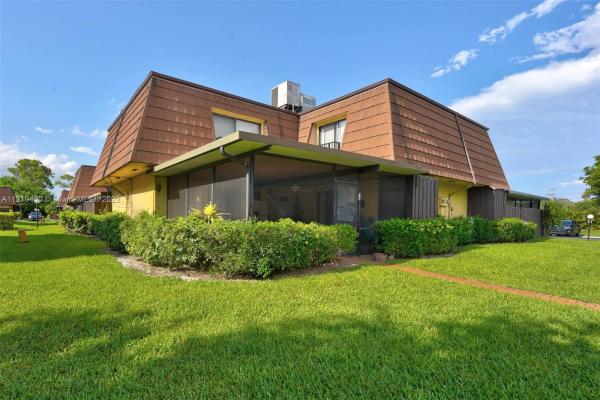 Treeberry, 4220 Turnberry Cir #13, Lake Worth Beach, Florida 33467, image 1