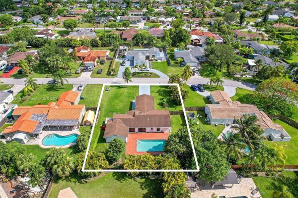 Kings Grant East, 14871 SW 157th St, Richmond West, Florida 33187, image 1