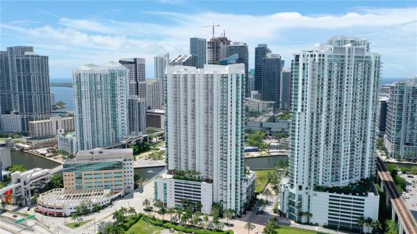 Wind, 350 S Miami Ave #2103, Miami, Florida 33130, image 2