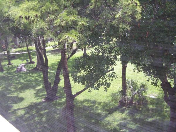 Cypress Chase, 2900 NW 48th Ter #418, Lauderdale Lakes, Florida 33313, image 2
