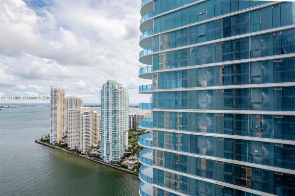Met 1, 300 S Biscayne Blvd #3204, Miami, Florida 33131, image 2