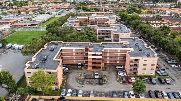 El Pueblo De Vera, 5825 W 25th Ct #208, Hialeah, Florida 33016, image 1