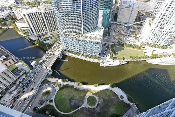 Icon Brickell Tower 1, 465 Brickell Ave #4206, Miami, Florida 33131, image 2