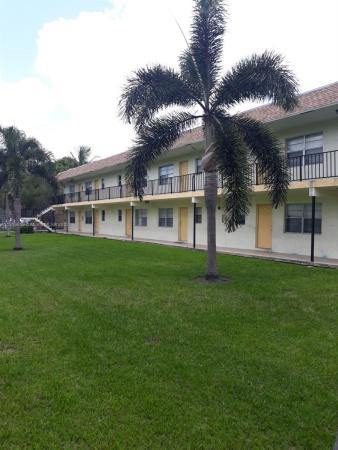 Calypso Cay, 4160 NW 21st St, Lauderhill, Florida 33313, image 1