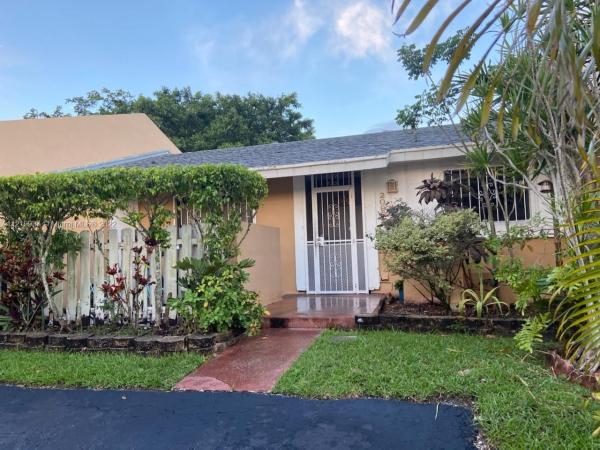 Cutler Creek Club, 20905 SW 103rd Pl #20905, Cutler Bay, Florida 33189, image 1