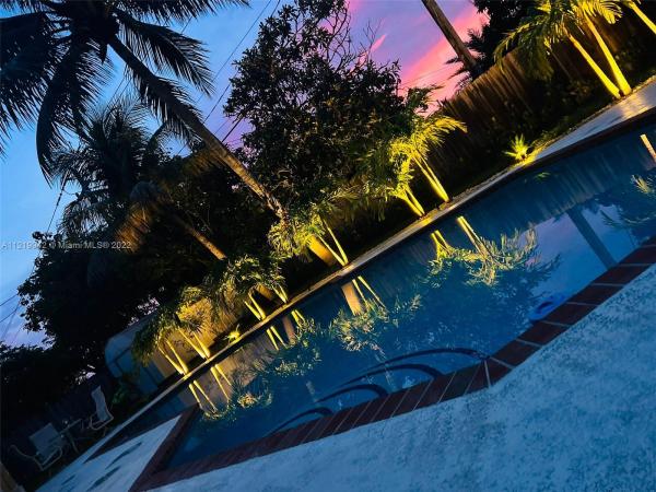 Cutler Ridge, 9435 Nassau Dr, Cutler Bay, Florida 33189, image 2