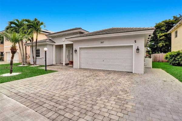 Carmens Place, 387 NE 30th Ave, Homestead, Florida 33033, image 1