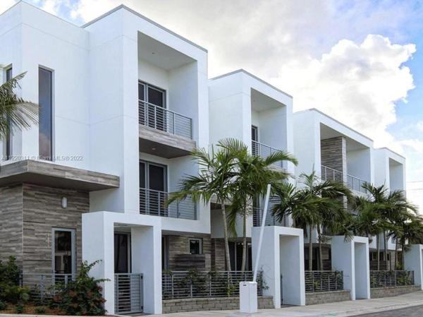 Moderne Boca, 4021 NW 18th Way #48, Boca Raton, Florida 33431, image 1