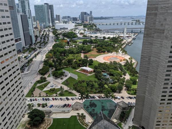 One Miami West, 325 S Biscayne Blvd #3424, Miami, Florida 33131, image 2
