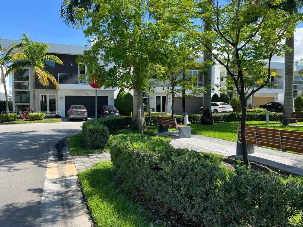 Modern Doral 45, 9815 NW 75th Ter, Doral, Florida 33178, image 2