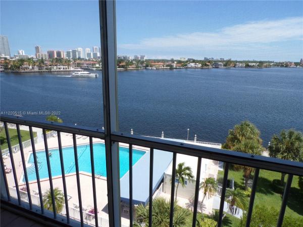 Point East, 3010 Marcos Dr #R612, Aventura, Florida 33160, image 2