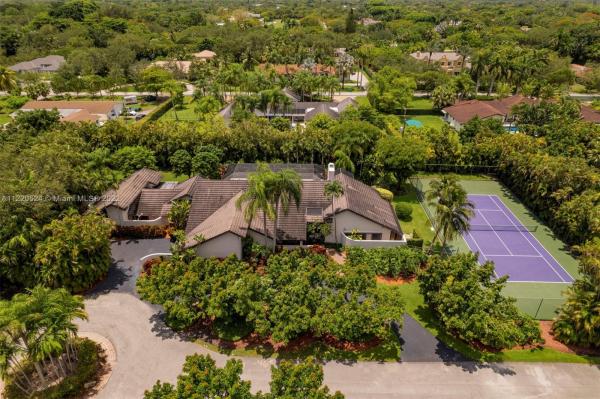 Pinecrest Grove, 5882 SW 105th St, Pinecrest, Florida 33156, image 1