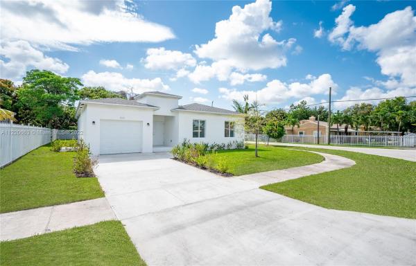 Buena Vista Center, 4301 NW 11th Ct, Miami, Florida 33127, image 1