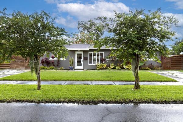 Heftler Homes Sunset Park, 9851 SW 85th Ter, Kendall, Florida 33173, image 2