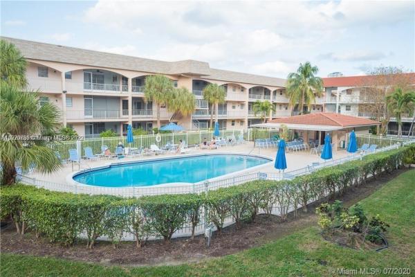 Casa Paradiso North, 541 Blue Heron Dr #110, Hallandale Beach, Florida 33009, image 1