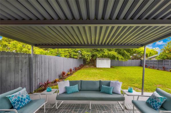 Coral Villas, 6535 SW 32nd St, Coral Terrace, Florida 33155, image 1