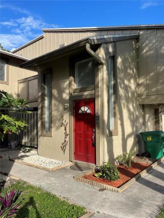 Habitat 2, 5617 NW 21st St #8-E, Lauderhill, Florida 33313, image 1