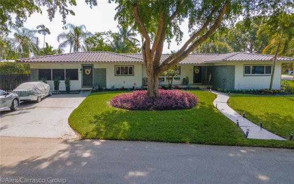 Central Golf Of Hollywood, 245 Calle Grande Dr, Hollywood, Florida 33021, image 1