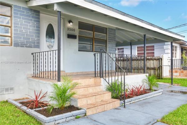 Bird Road Highlands, 3500 SW 87th Pl, Westchester, Florida 33165, image 2