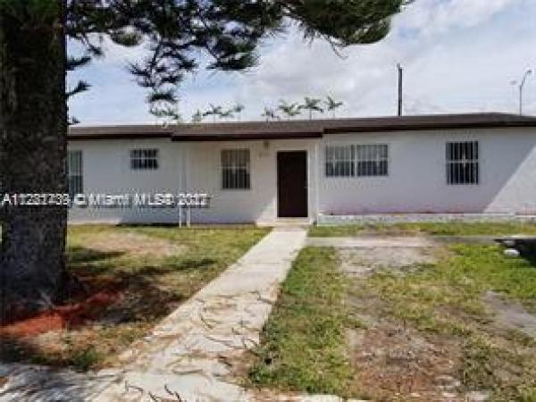 Pine Tree Park, 3111 NW 166th St, Miami Gardens, Florida 33054, image 2