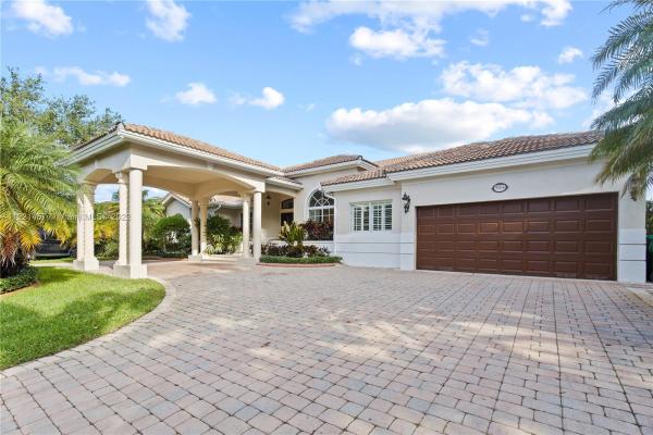 Oak Ridge Falls, 9504 SW 125th Ter, Kendall, Florida 33176, image 1