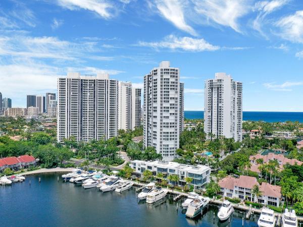 North Tower At The Point, 21205 NE 37th Ave #806, Aventura, Florida 33180, image 2