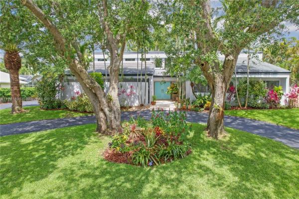 Old Cutler Shores, 18054 SW 83rd Ct, Palmetto Bay, Florida 33157, image 1