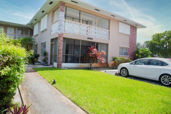 Patio Apartments, 3600 Monroe St #9, Hollywood, Florida 33021, image 1