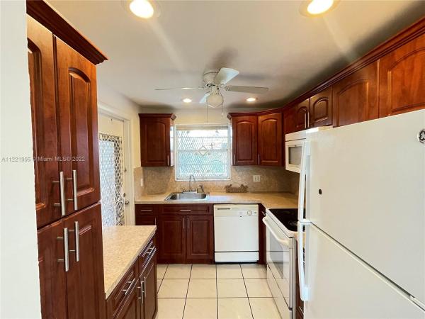 Tallwood North, 1600 Tallwood Ave #209, Hollywood, Florida 33021, image 1