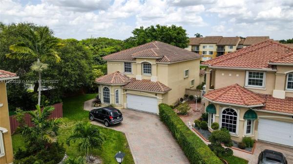 Victoria Lakes, 2180 NW 99th Ter, Pembroke Pines, Florida 33024, image 1