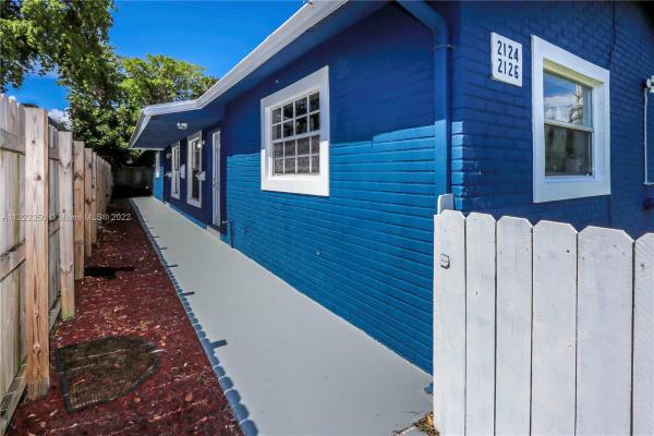Hollywood Terrace, 2124 Garfield St, Hollywood, Florida 33020, image 2