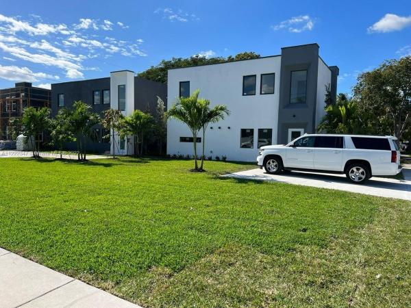 New South Miami Heights, 18760 SW 117th Ave, South Miami Heights, Florida 33177, image 2