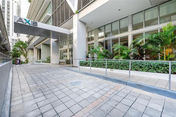 Axis On Brickell North, 1111 SW 1 Ave #2220, Miami, Florida 33131, image 2