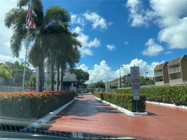 Kings Creek South, 7787 SW 86th St #E-304, Kendall, Florida 33143, image 2