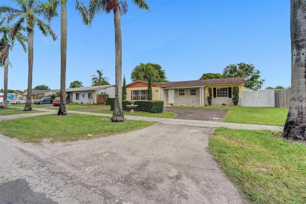 Fairway Estates, 10911 SW 160th St, Palmetto Estates, Florida 33157, image 2