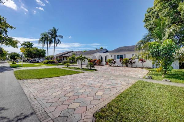 Millers Sunrise Estates, 10530 Sunset Strip, Sunrise, Florida 33322, image 1
