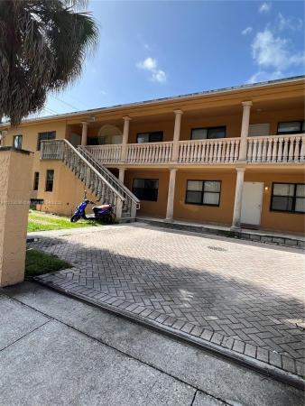 South Miami Villas, 6170 SW 62 Ter #5, South Miami, Florida 33143, image 1